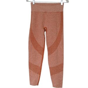 PINK Victoria's Secret orange activewear leggings size medium